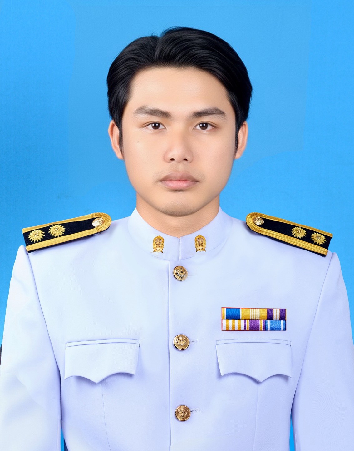นายชัยวัฒน์ พันธ์ทอง
