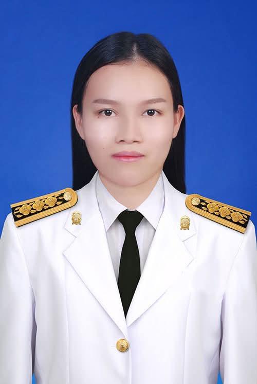 นางสาวอนัญญา อาจสิงห์